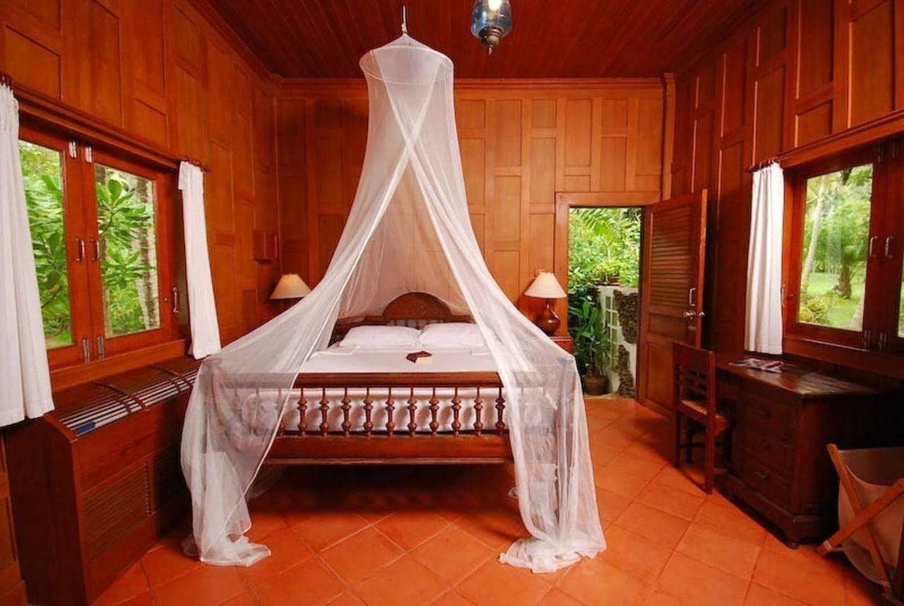 Baan Mai Beachfront Lone Island Phuket Exterior photo