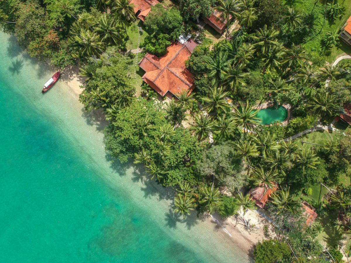 Baan Mai Beachfront Lone Island Phuket Exterior photo