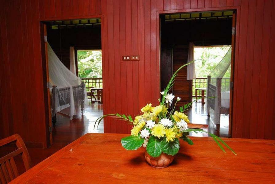 Baan Mai Beachfront Lone Island Phuket Exterior photo