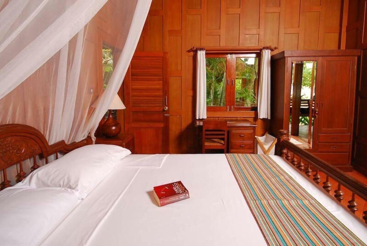 Baan Mai Beachfront Lone Island Phuket Exterior photo
