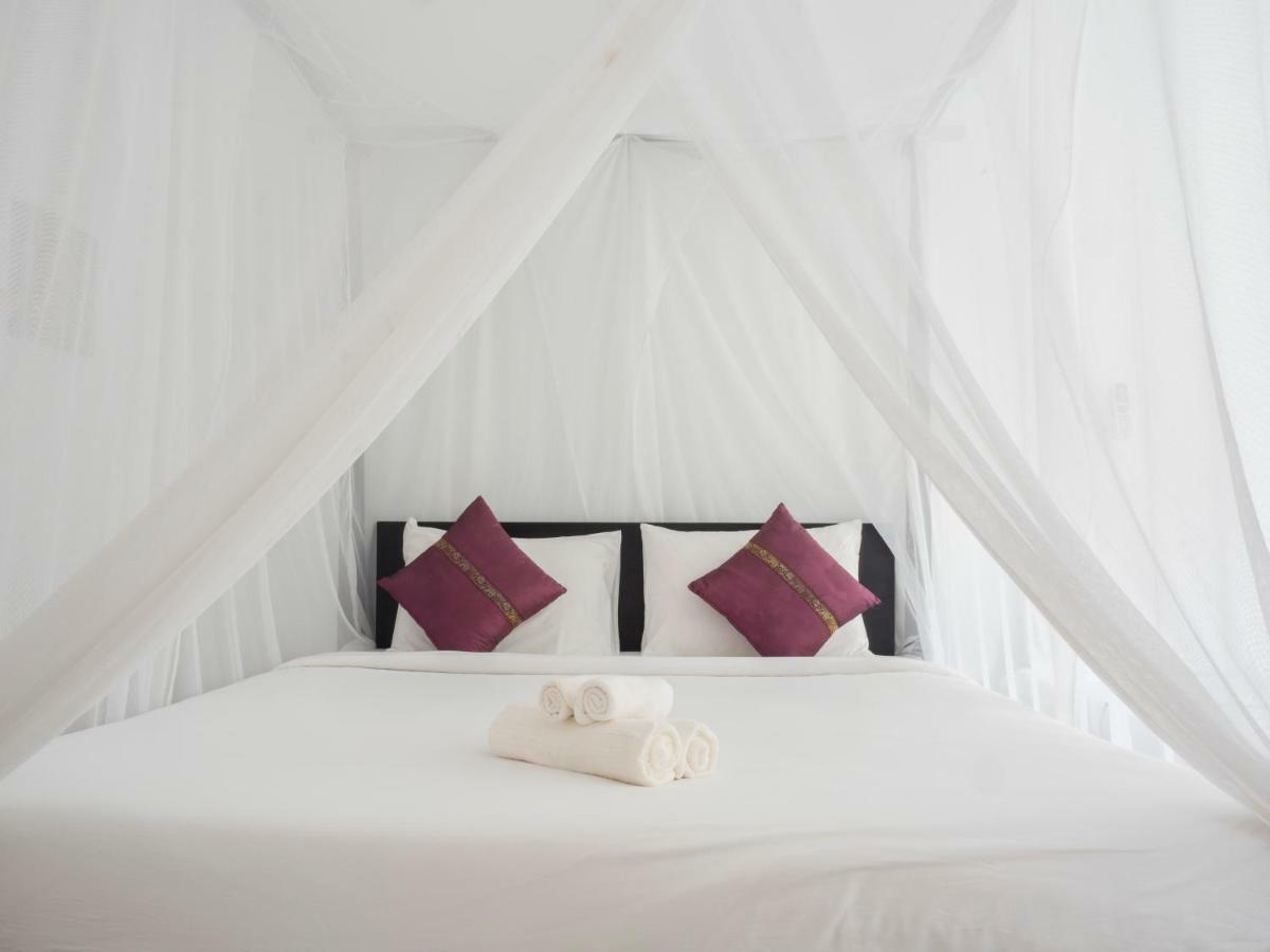 Baan Mai Beachfront Lone Island Phuket Exterior photo
