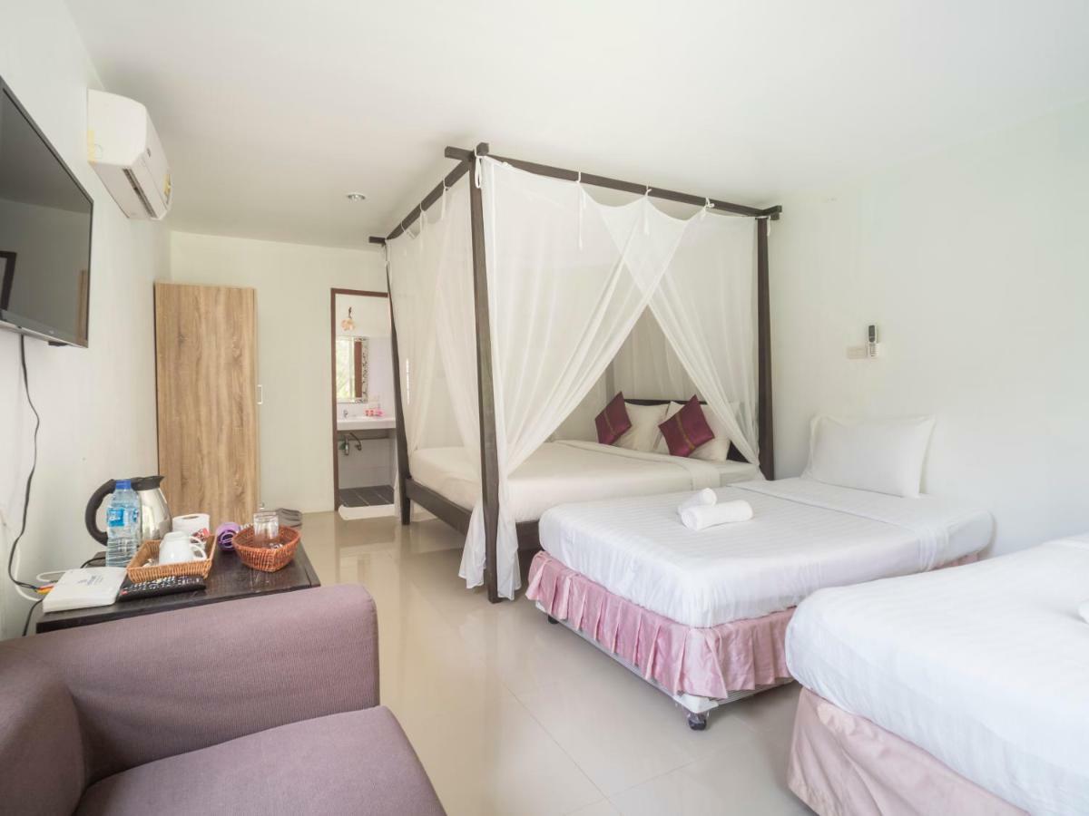 Baan Mai Beachfront Lone Island Phuket Exterior photo