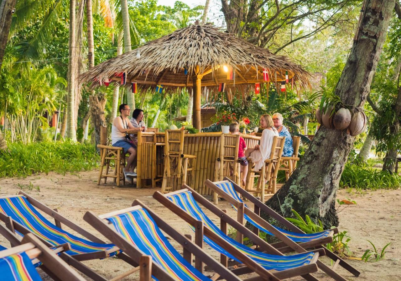 Baan Mai Beachfront Lone Island Phuket Exterior photo